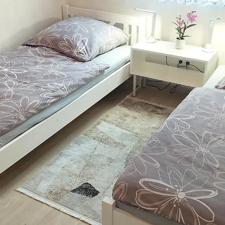 3 Apartment *